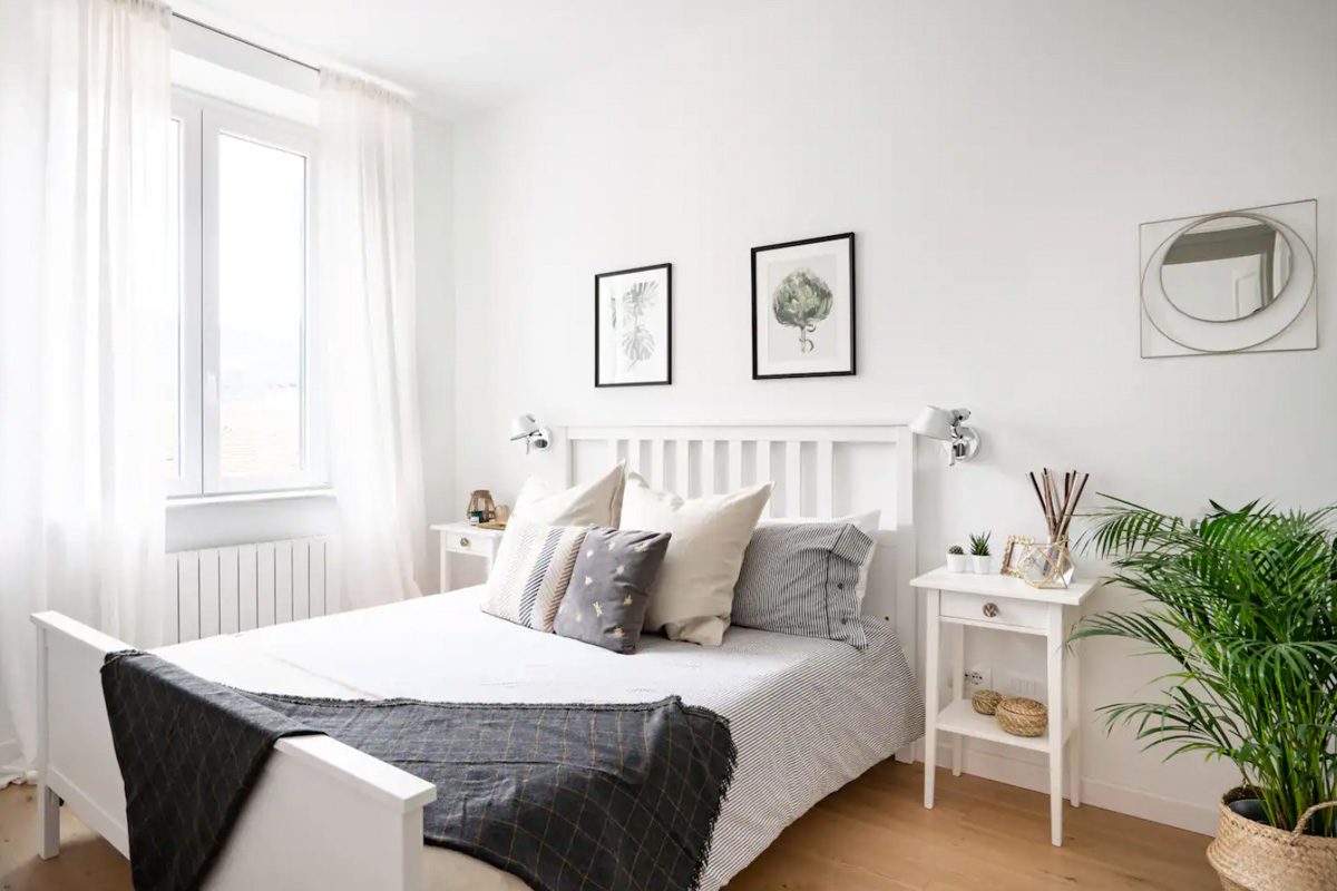 Hip, Minimalist Apartment (Airbnb)