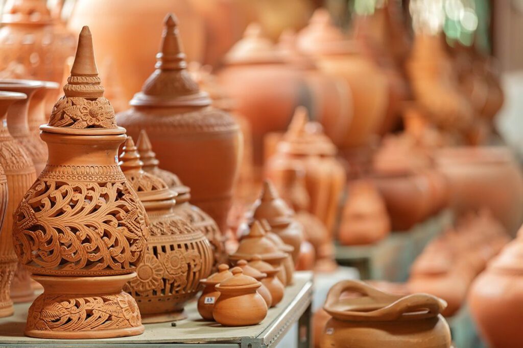 Koh Kret Pottery Village Bangkok (Shutterstock)