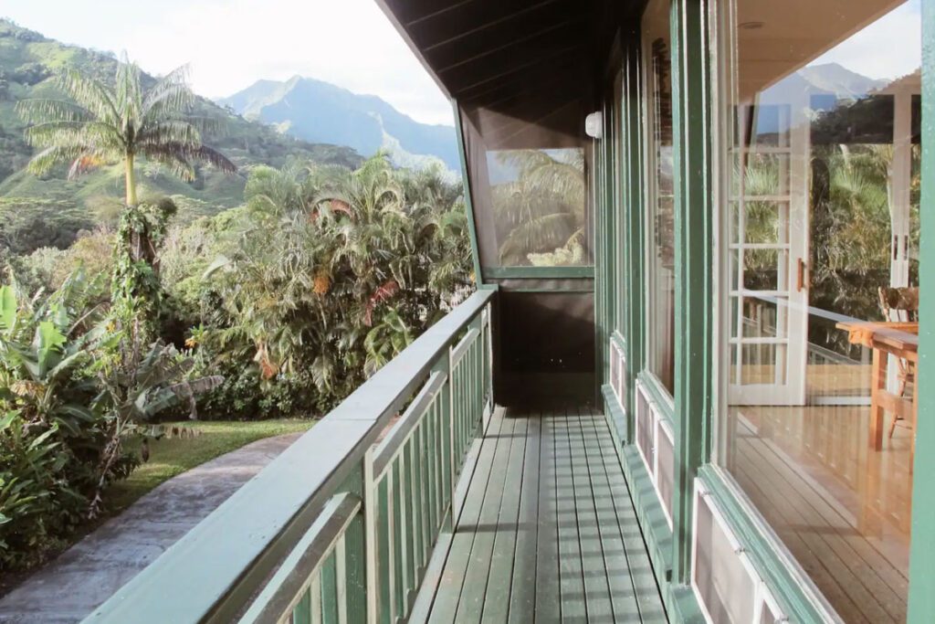 Nico Hale (award-winning Airbnb) Hawaii