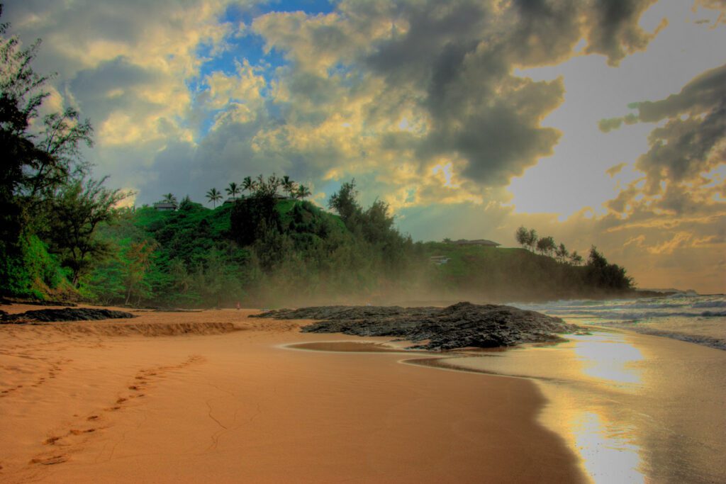 Secret_Beach Kauai (Wikipedia)
