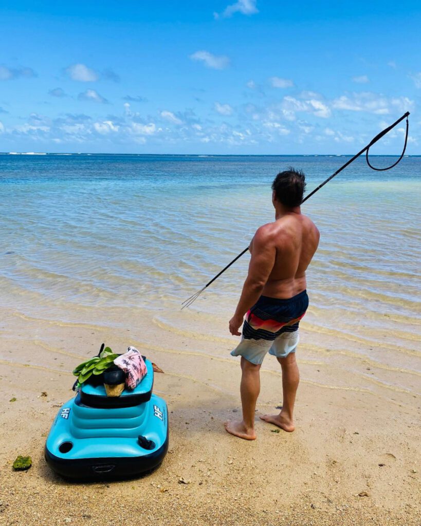 Spearfishing (Airbnb)