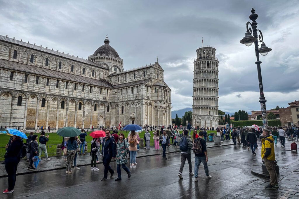 Pisa Italy crowds