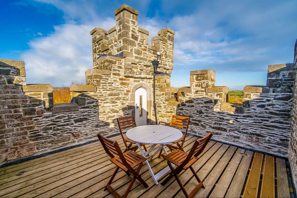 Drummond Tower Ireland (Airbnb)