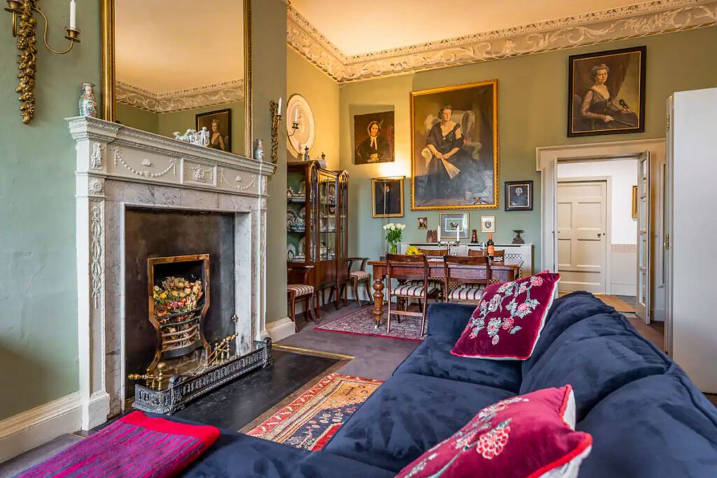 Historic Irish Georgian House Dublin Ireland (Airbnb)