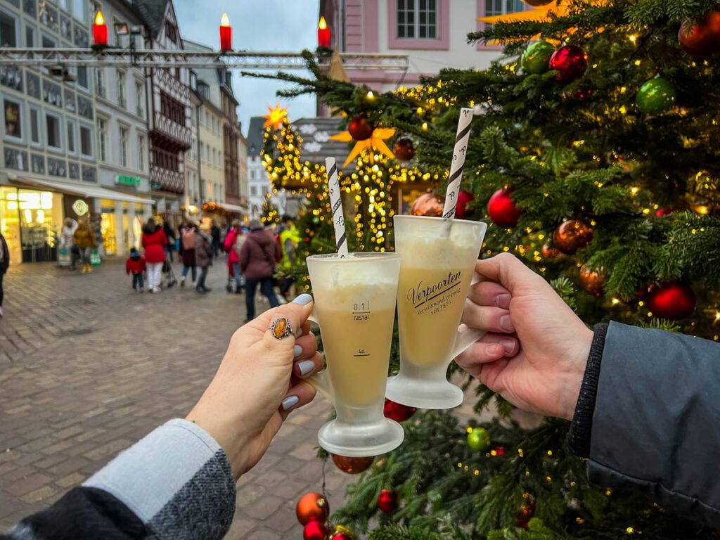 Eierpunsch Christmas market drinks