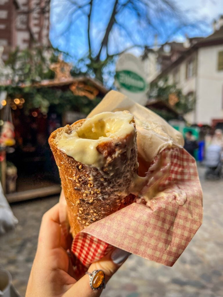 Chäsbängel Christmas market foods