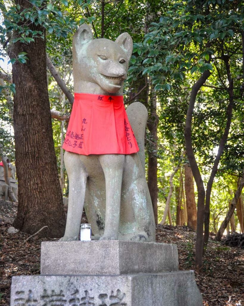 fox statue Fushimi Inari Kyoto Japan