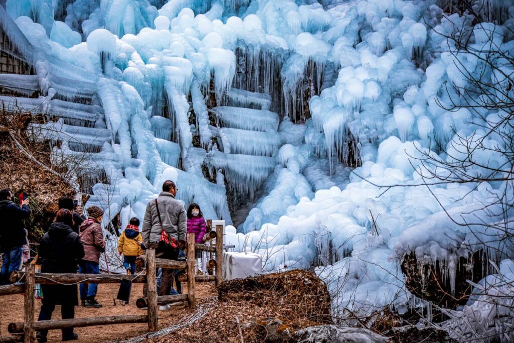 Icicles of Misotsuchi Chichibu Japan (Unsplash)