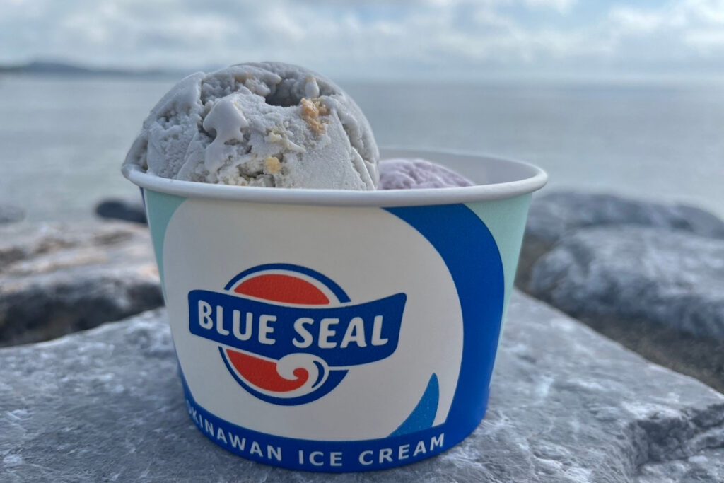 Blue Seal ice cream Okinawa, Japan (Nagisa Tsuchida)