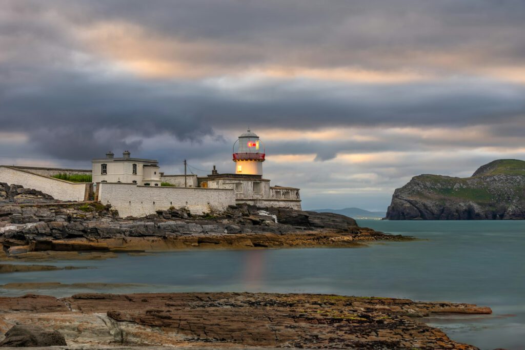 Valentia Island Lighthouse Ireland (Unsplash)