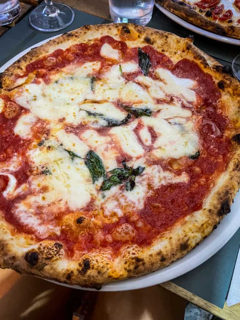 Pizzeria da Michelle Naples Italy