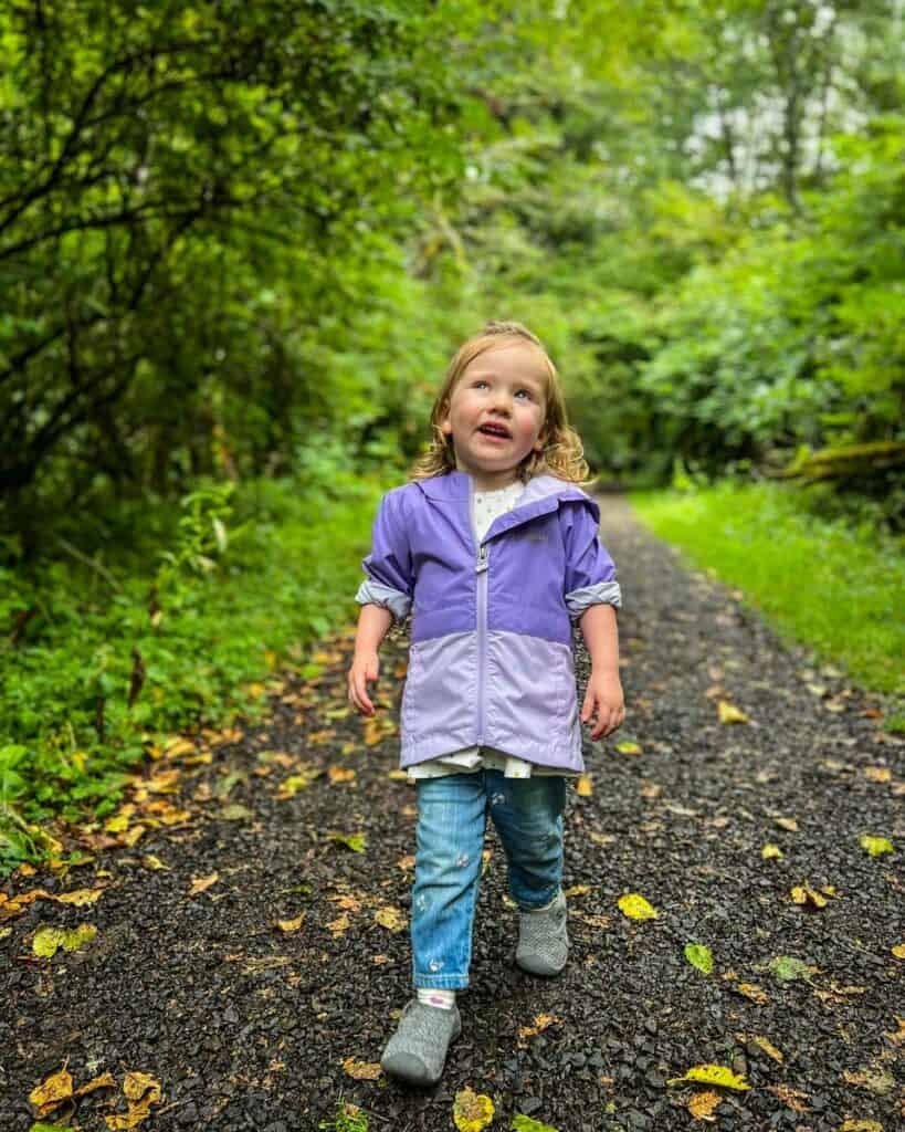 Hiking with a toddler warm weather clothing