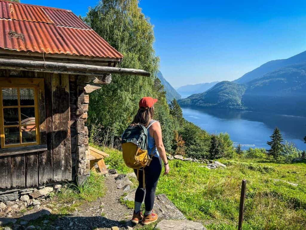 Rui Old farm hike Dalen Norway