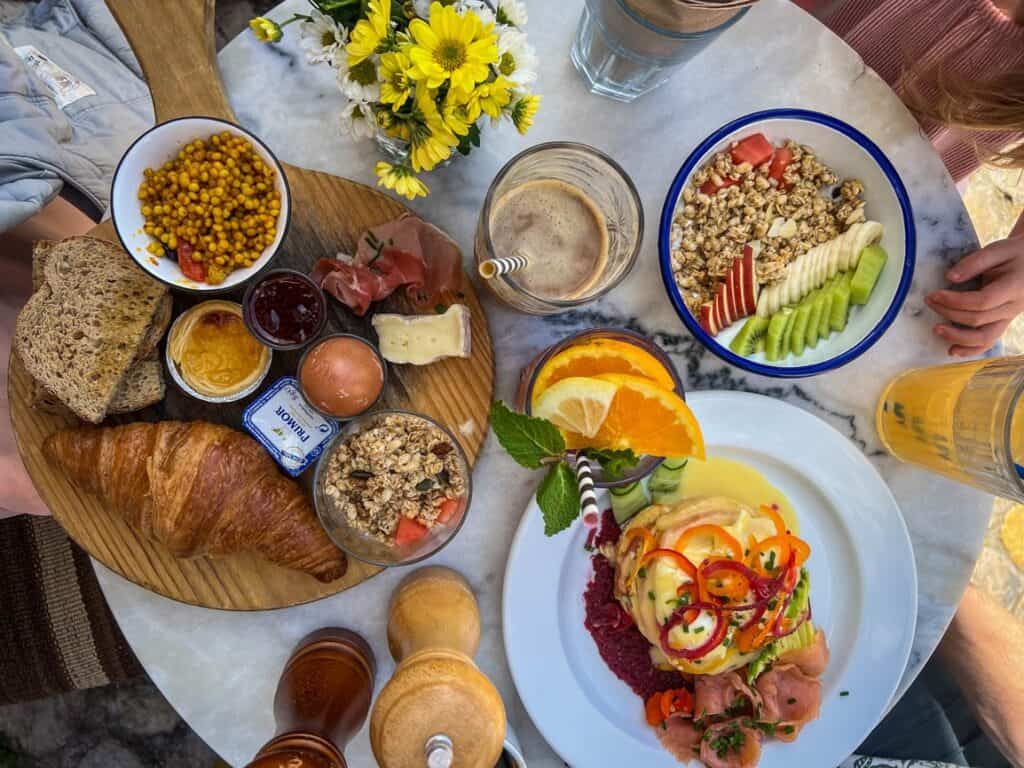 Breakfast at LUDOs in Lisbon