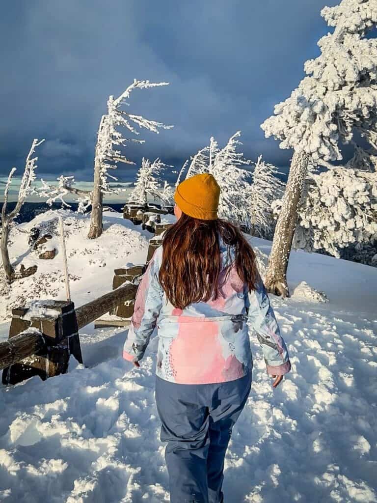 Snowmobiling to Paulina Peak near Bend, Oregon