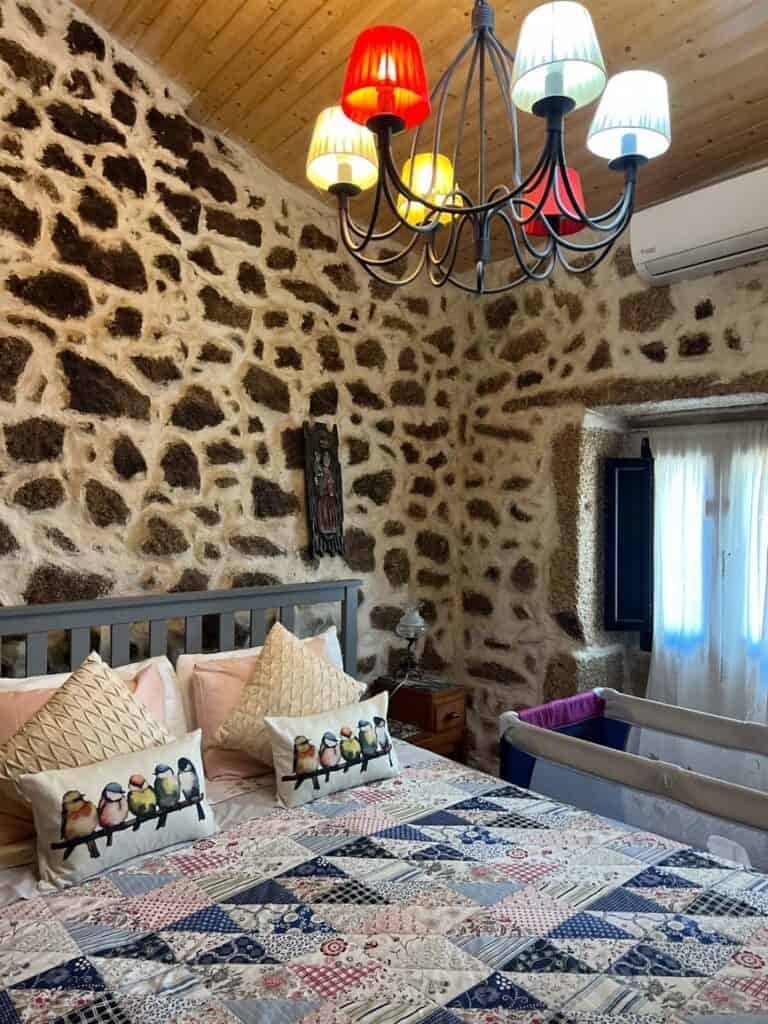 Unique rock house Monsanto Portugal accommodation